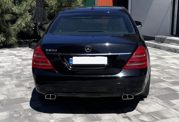 Прокат броньований Mercedes-Benz W221 S600 GUARD B7