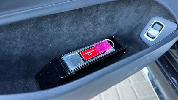 Оренда броньований Mercedes-Benz W223 B7 GUARD 