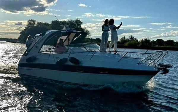 Арендовать яхту катер Bavaria 27 на прокат у Киеве Заферано Золоче