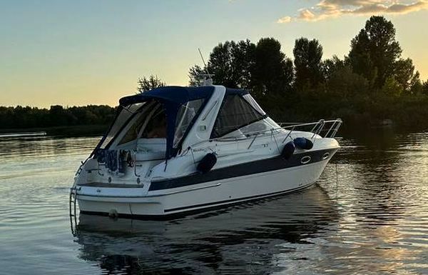 Арендовать яхту катер Bavaria 27 на прокат у Киеве Заферано Золоче