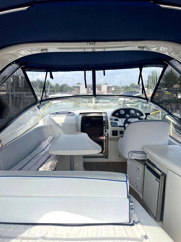 Арендовать яхту катер Bavaria 27 на прокат у Киеве Заферано Золоче