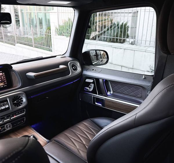 Прокат Mercedes-Benz G63 AMG гелік без водія