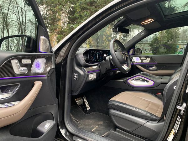 Позашляховик Mercedes-Benz Gls 63 AMG з водієм або без