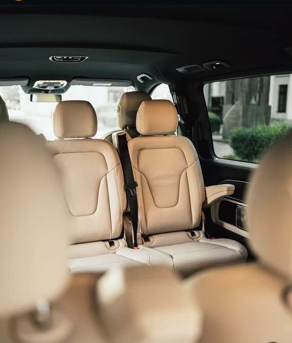 Трансфер в Европу - Варшава, Краков, Кишинев - Mercedes-Benz V class 2025 год