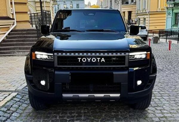 Оренда Toyota Land Cruiser Prado 250 без водія