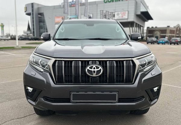 Прокат Toyota Prado 70 Anniversary без водія 