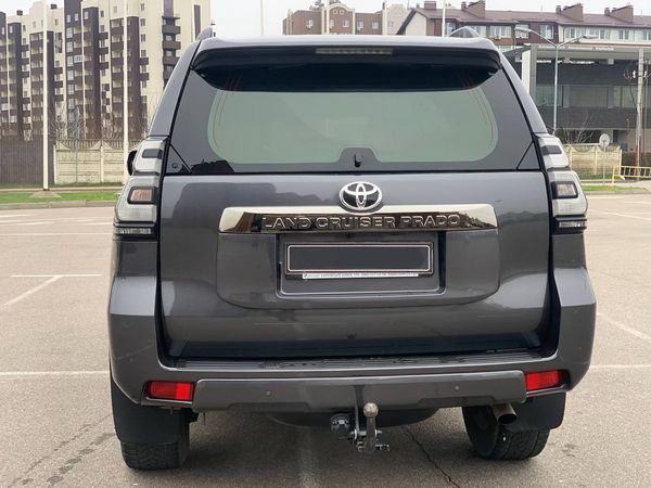 Прокат Toyota Prado 70 Anniversary без водія 