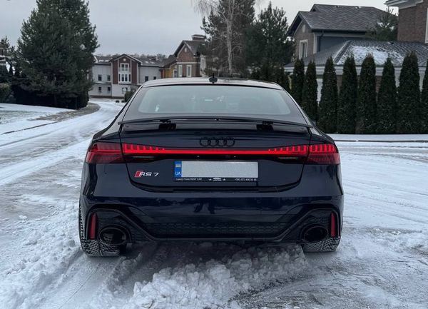 Audi A7 RS прокат без водія в Києві 