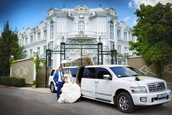 Лимузин инфинити арендовать на прокат на свадьбу киев