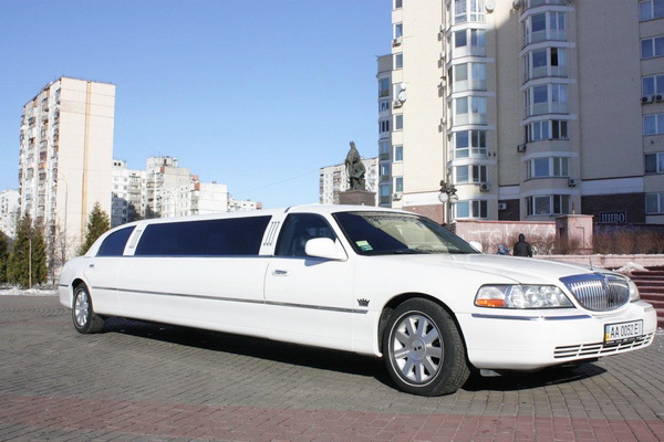 Lincoln Town Car 120 NEW